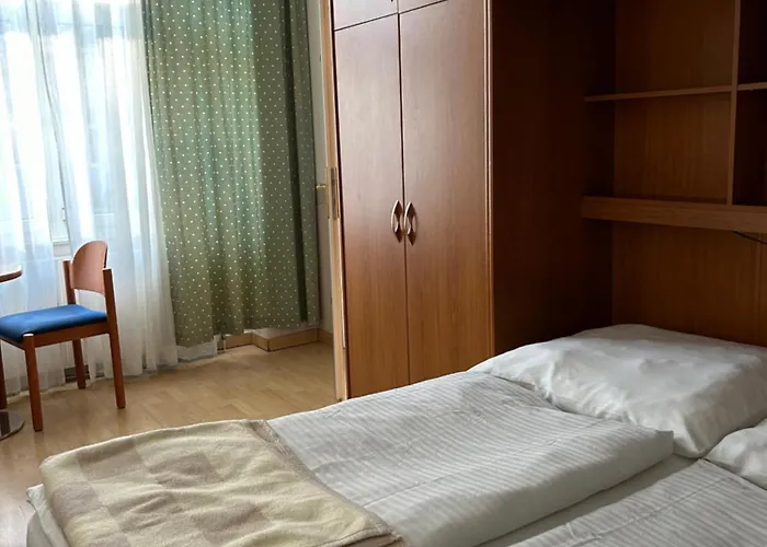 Reiner Apartman